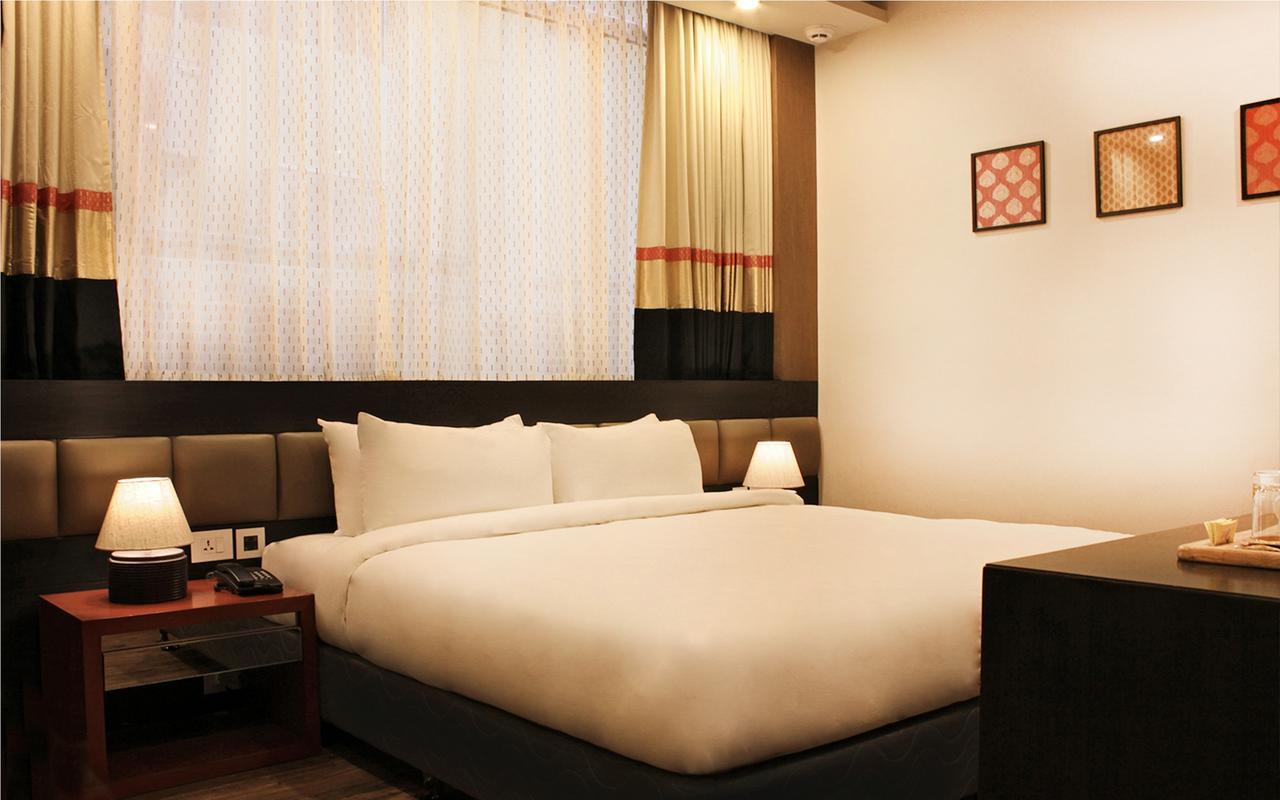 Minla Hotel Bangalore Ngoại thất bức ảnh
