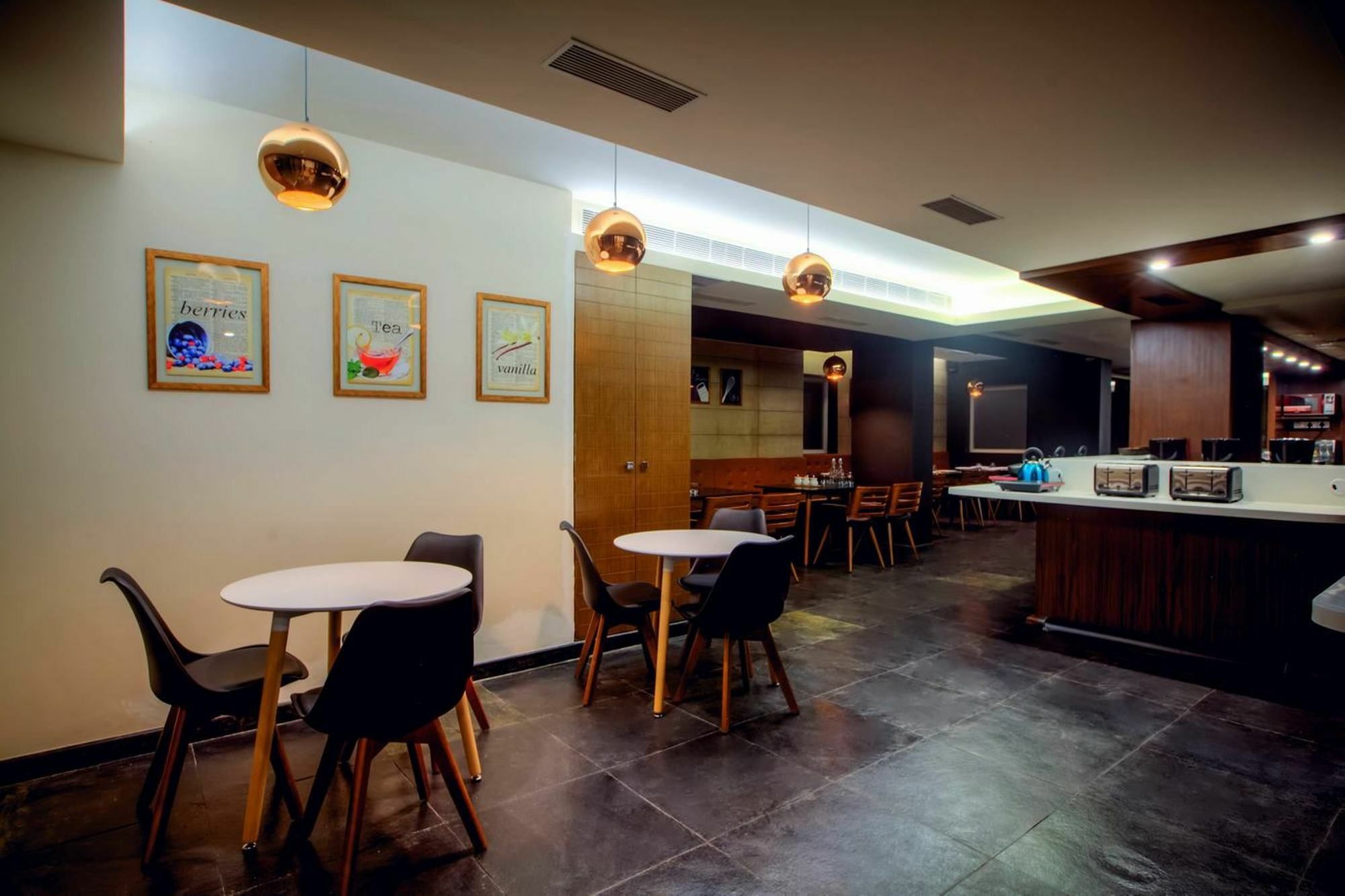 Minla Hotel Bangalore Ngoại thất bức ảnh