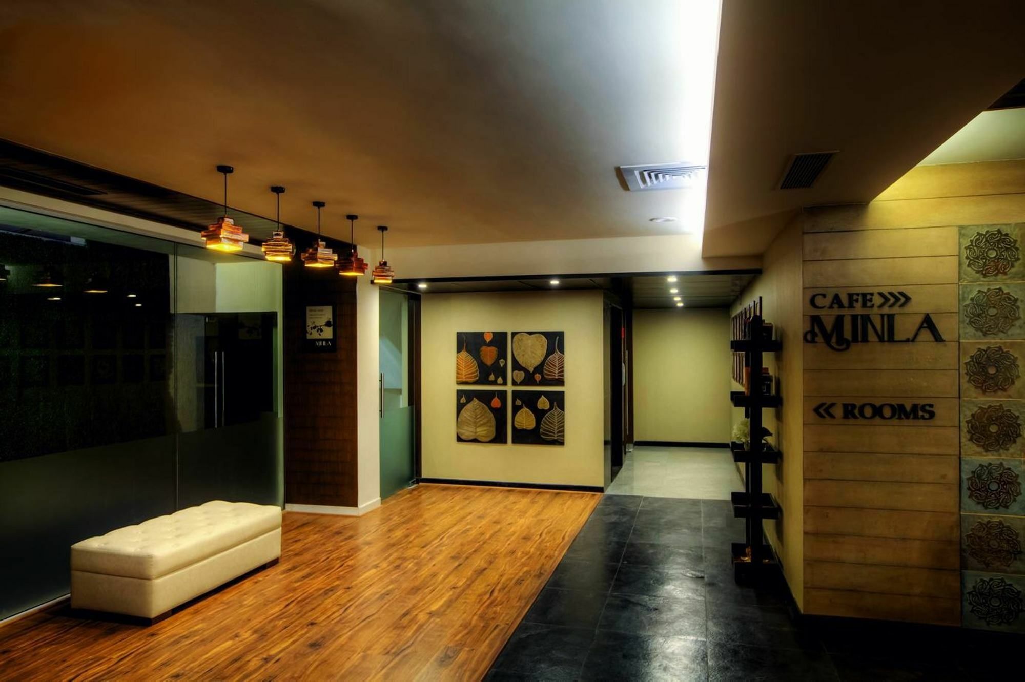 Minla Hotel Bangalore Ngoại thất bức ảnh